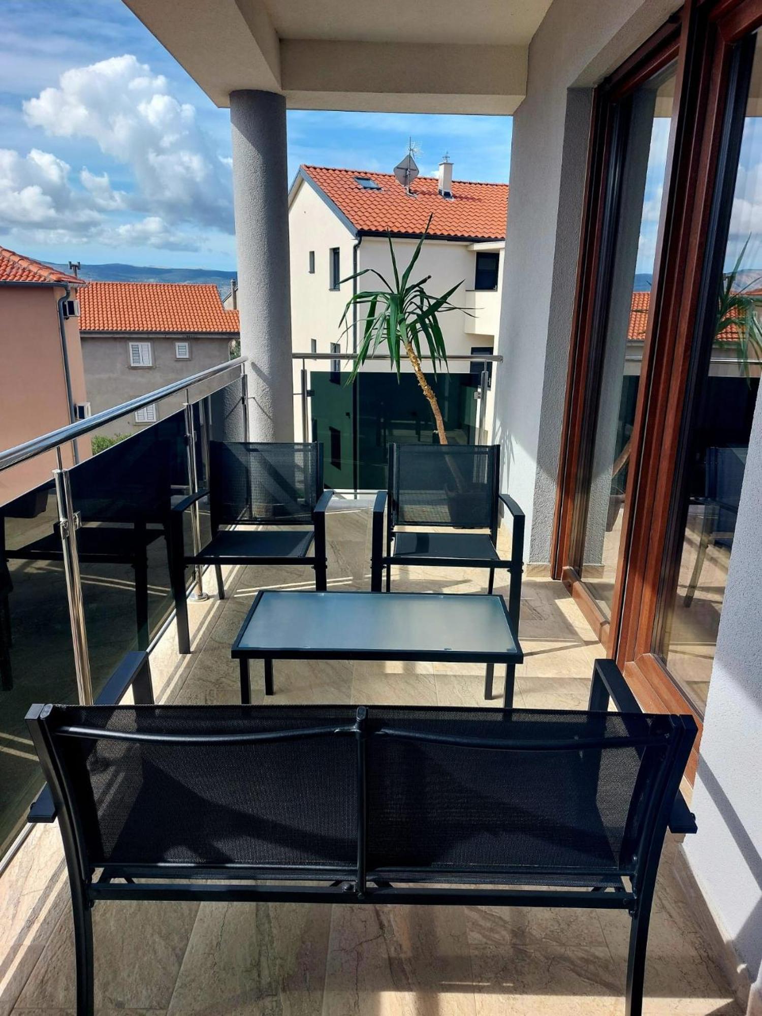 Apartmani Ivana Novi Novi Vinodolski Eksteriør bilde